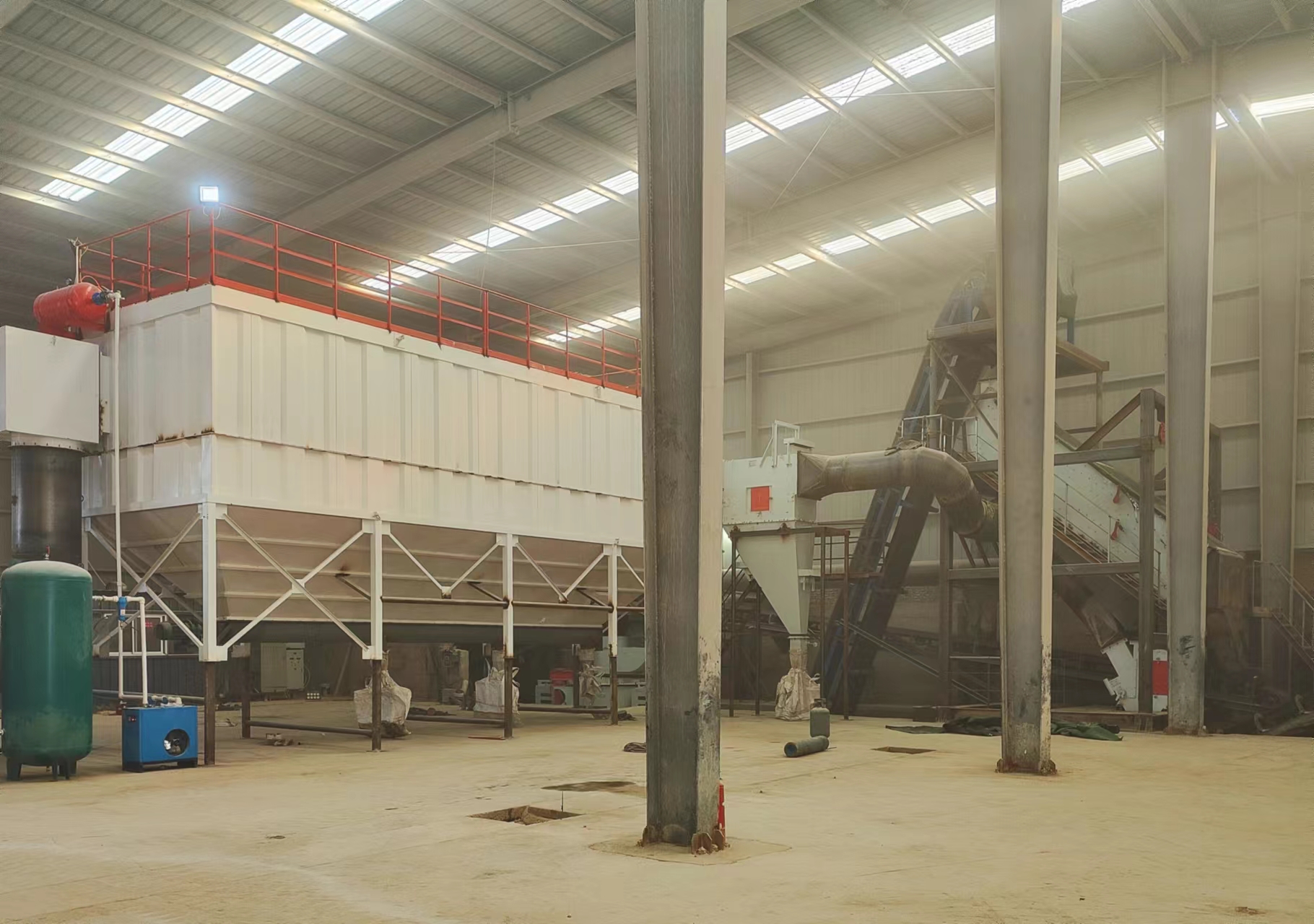 與平面制砂相比，干法制砂樓有哪些優(yōu)勢(shì)？