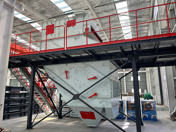 高頻篩，細物料篩分專家，效率高還不堵孔